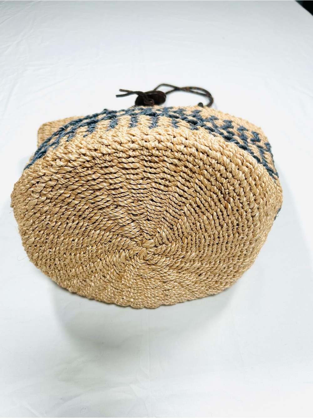 Vintage Y2K Woven Abaca Straw Purse - Picture 3 of 14